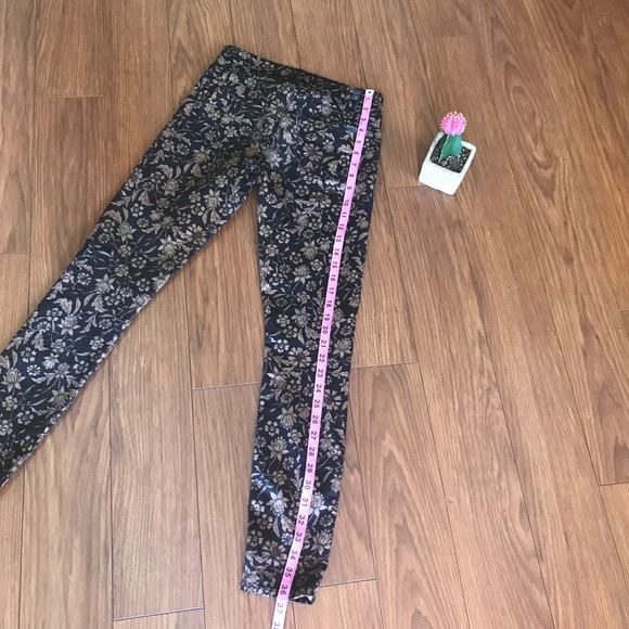 7 For All Mankind Floral Corduroy Jeans - Picture 6 of 7